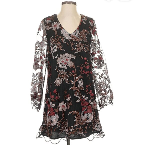 ✨  MISS ME ✨ 100% Polyester Paisley Black Cocktail Dress - Picture 1 of 4